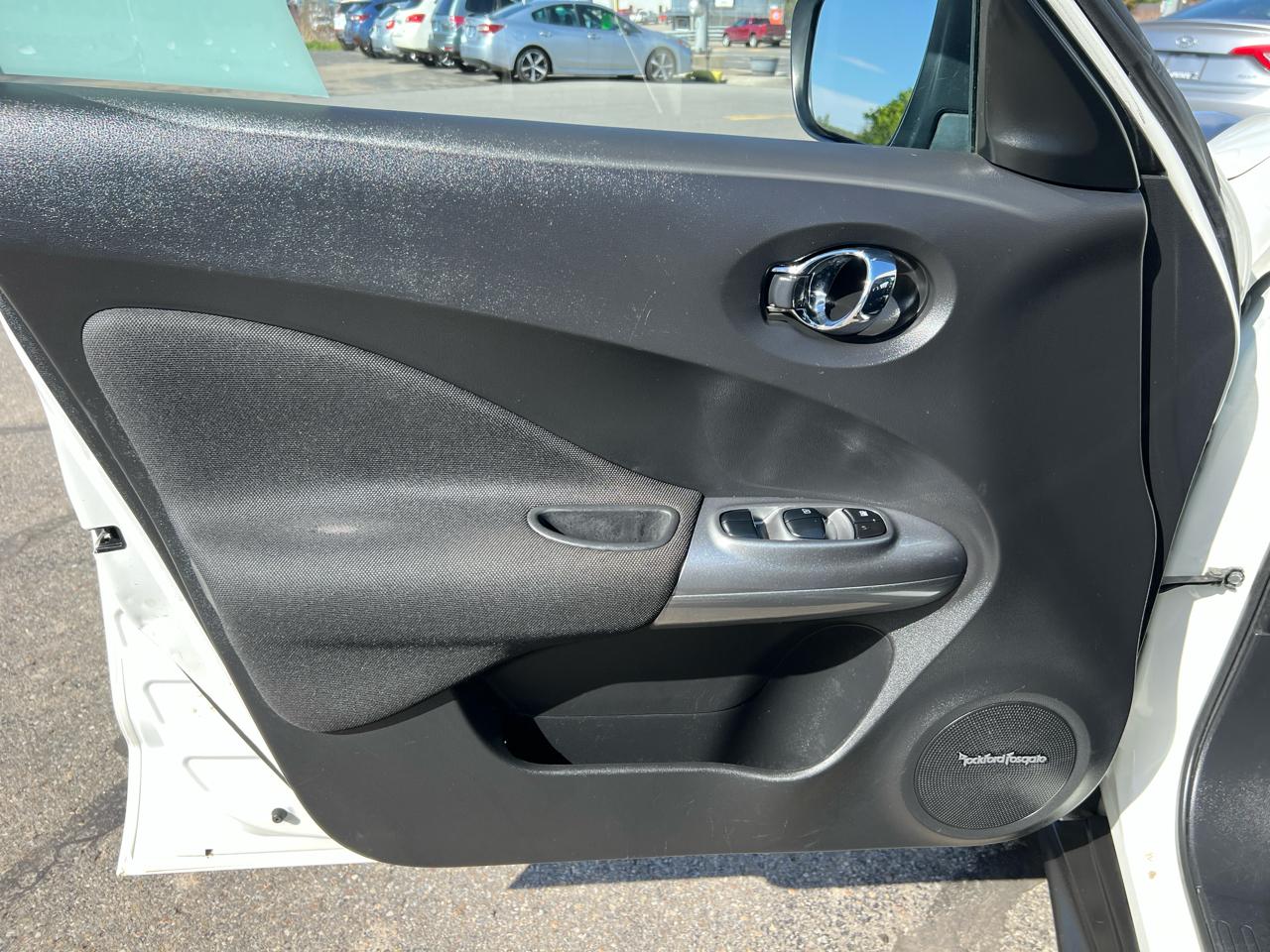 Nissan Juke 5dr Wgn CVT SV AWD 2015