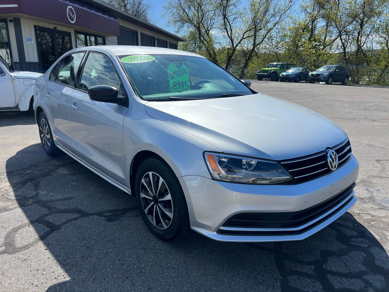 Volkswagen Jetta Sedan 4dr Auto 1.4T S 2016