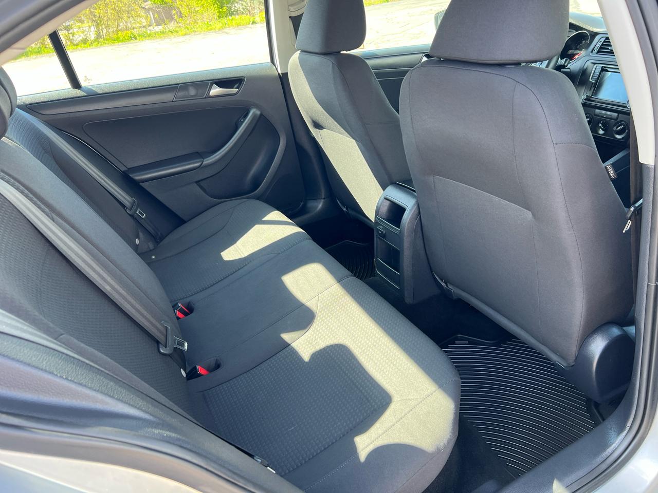 Volkswagen Jetta Sedan 4dr Auto 1.4T S 2016