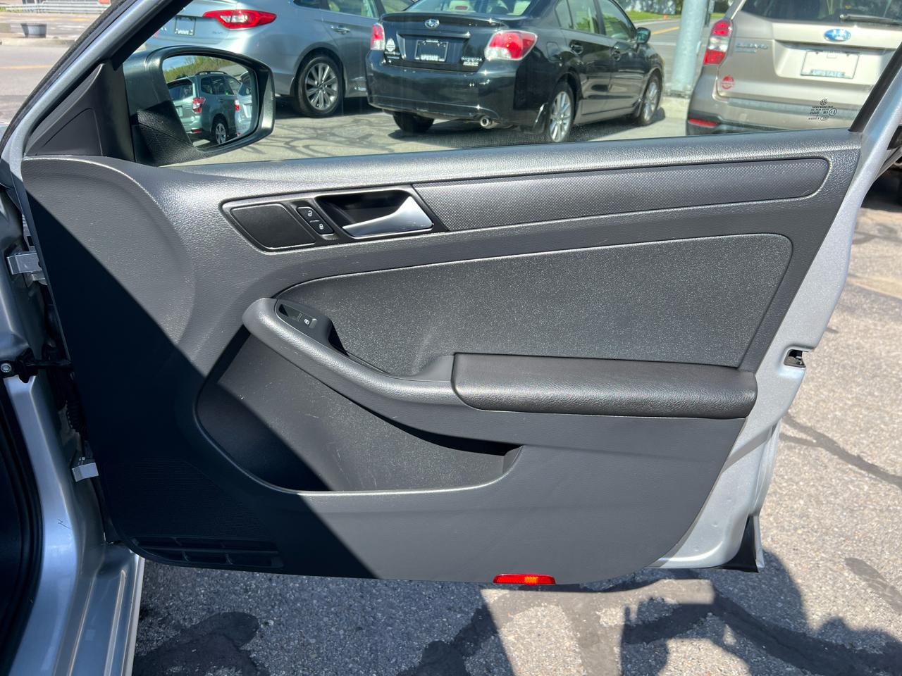 Volkswagen Jetta Sedan 4dr Auto 1.4T S 2016