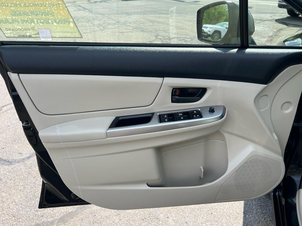 Subaru Impreza Wagon 5dr Man 2.0i 2015