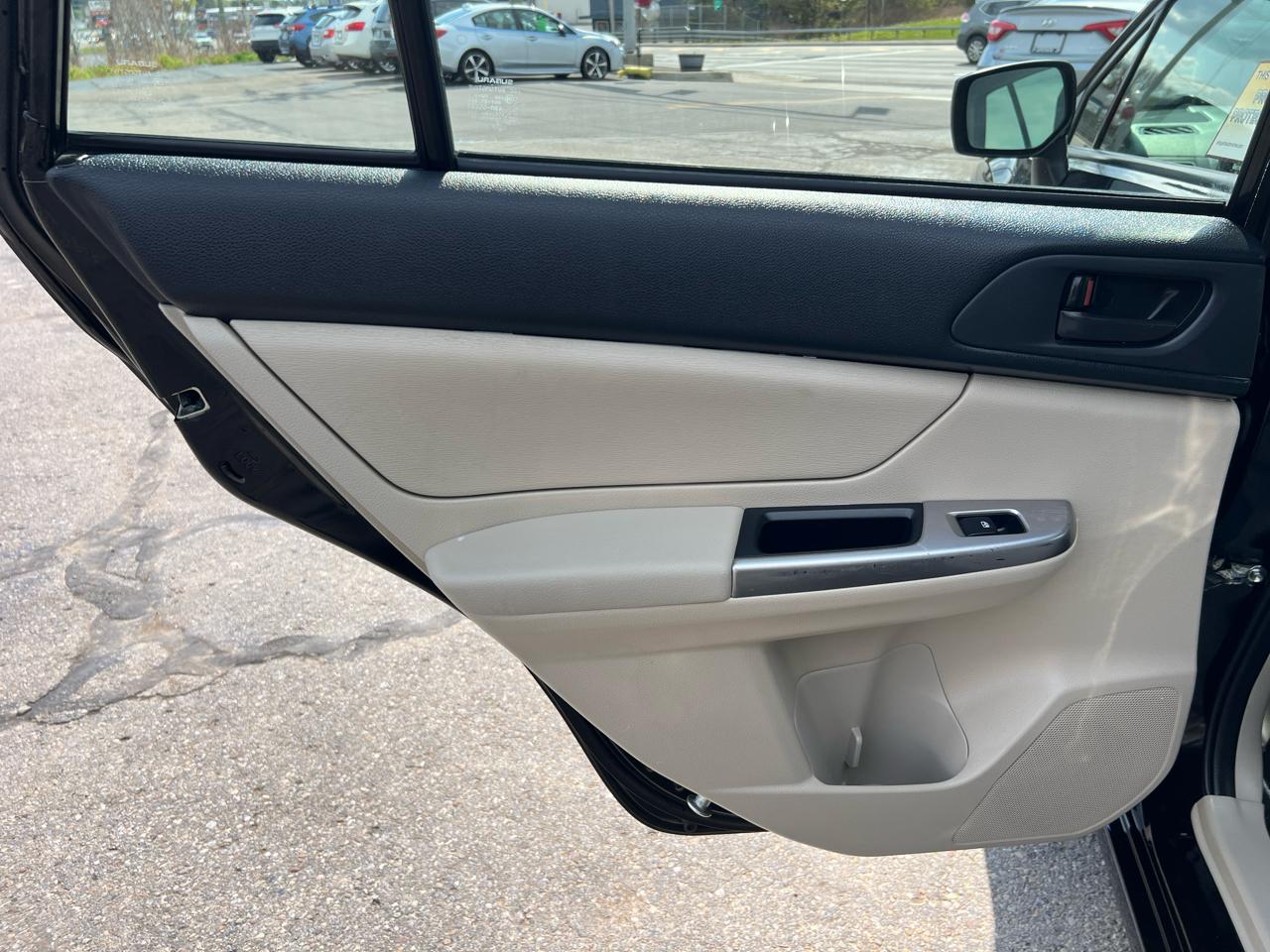 Subaru Impreza Wagon 5dr Man 2.0i 2015