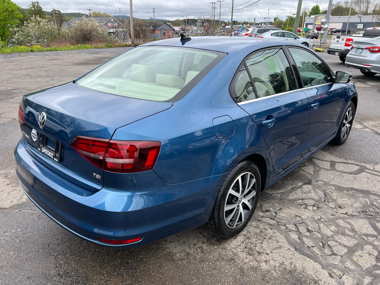 Volkswagen Jetta 1.4T SE Manual 2017