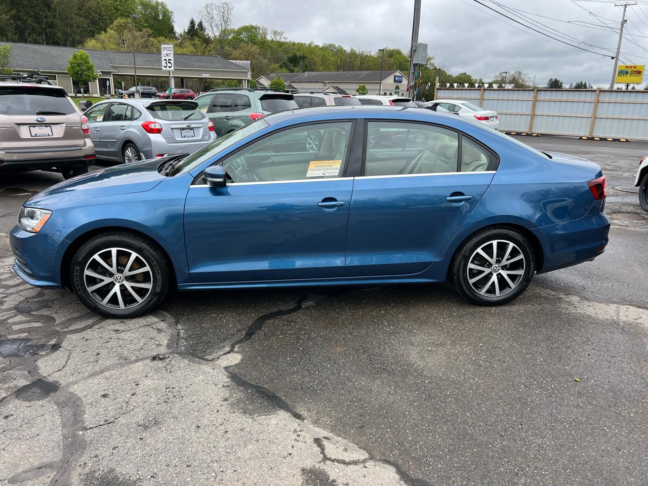 Volkswagen Jetta 1.4T SE Manual 2017