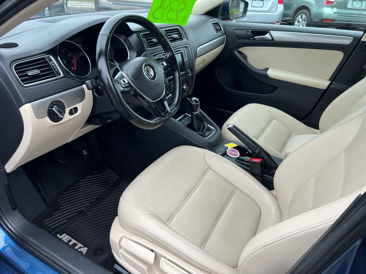 Volkswagen Jetta 1.4T SE Manual 2017