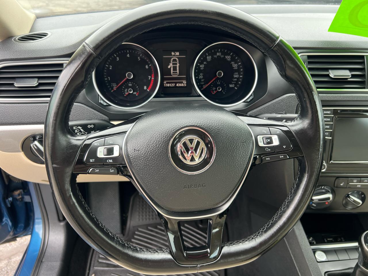 Volkswagen Jetta 1.4T SE Manual 2017