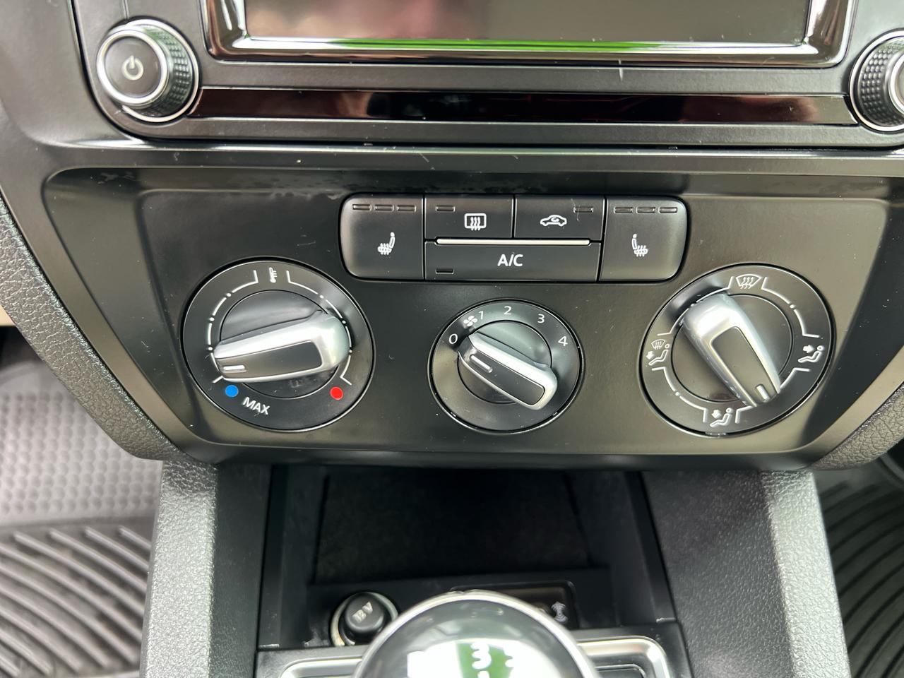 Volkswagen Jetta 1.4T SE Manual 2017