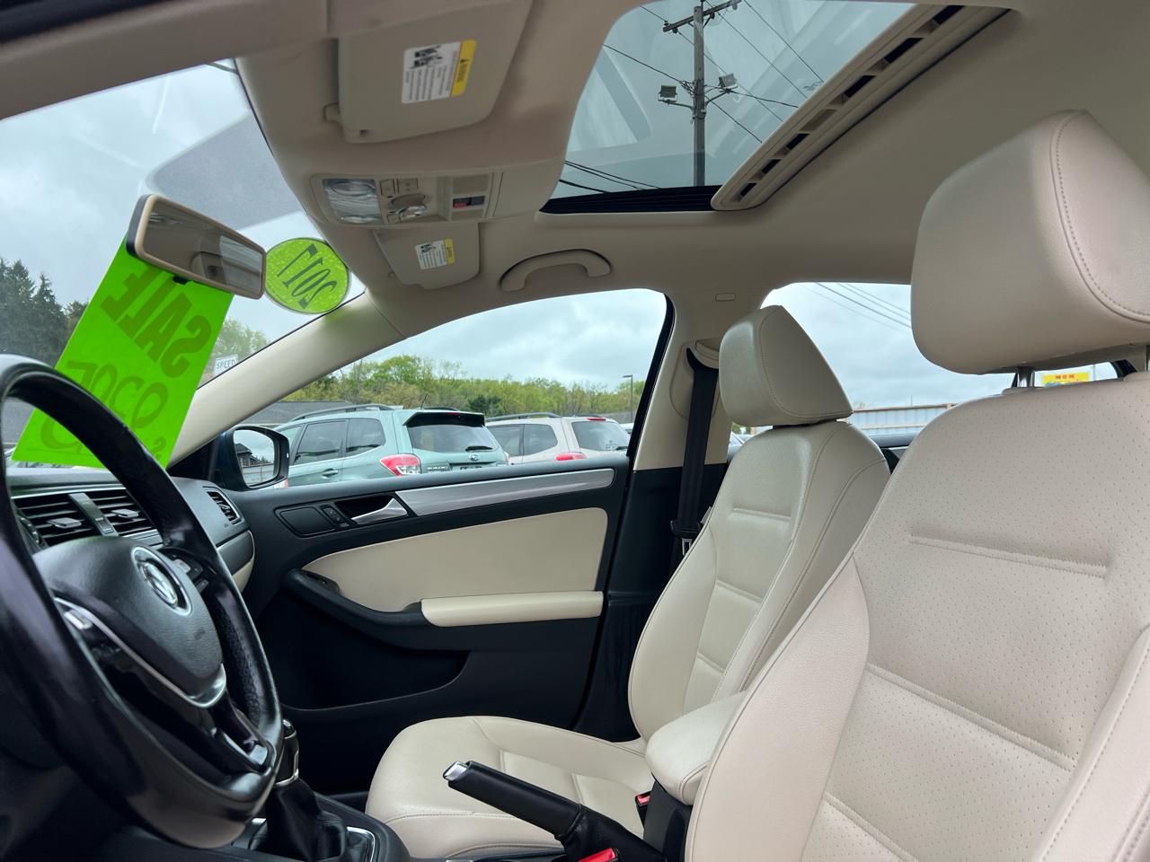 Volkswagen Jetta 1.4T SE Manual 2017