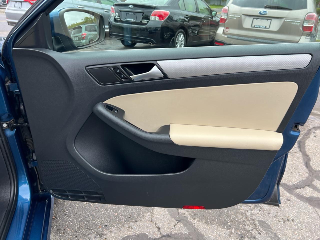 Volkswagen Jetta 1.4T SE Manual 2017