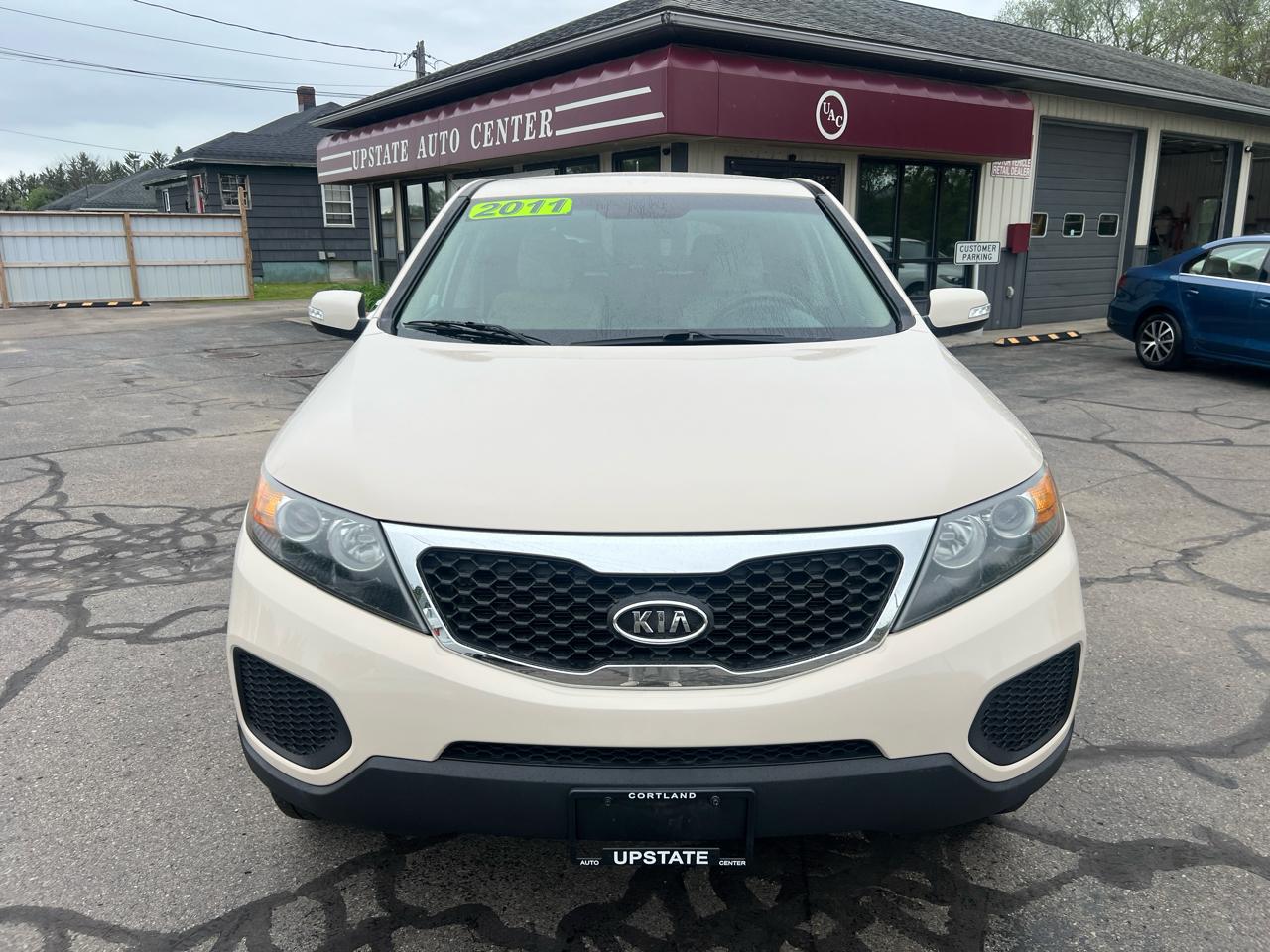 Kia Sorento 2WD 4dr I4 LX 2011