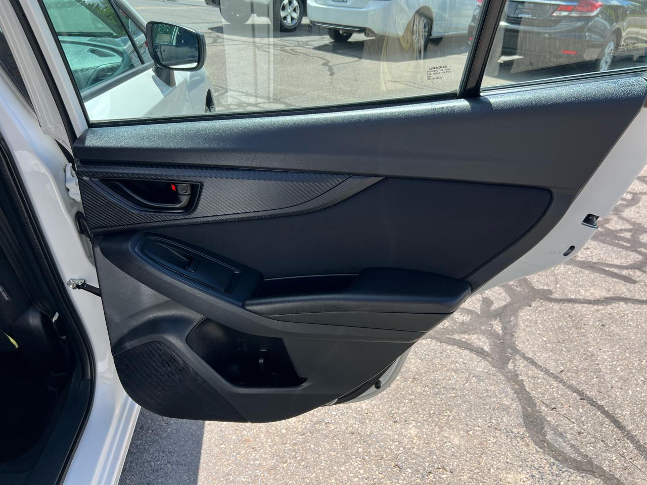 Subaru Impreza 2.0i 5-door CVT 2017