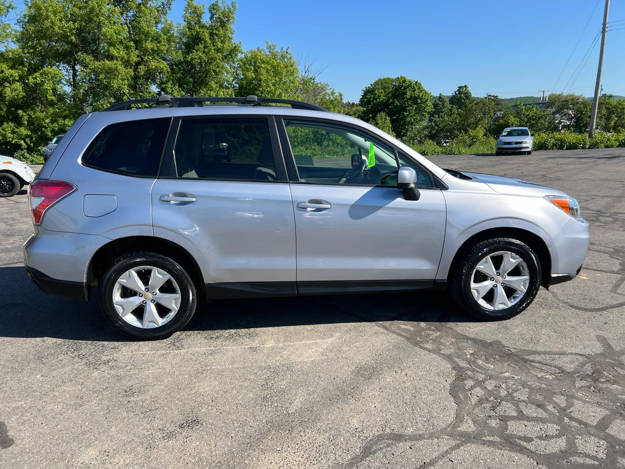 Subaru Forester 4dr CVT 2.5i Premium PZEV 2015