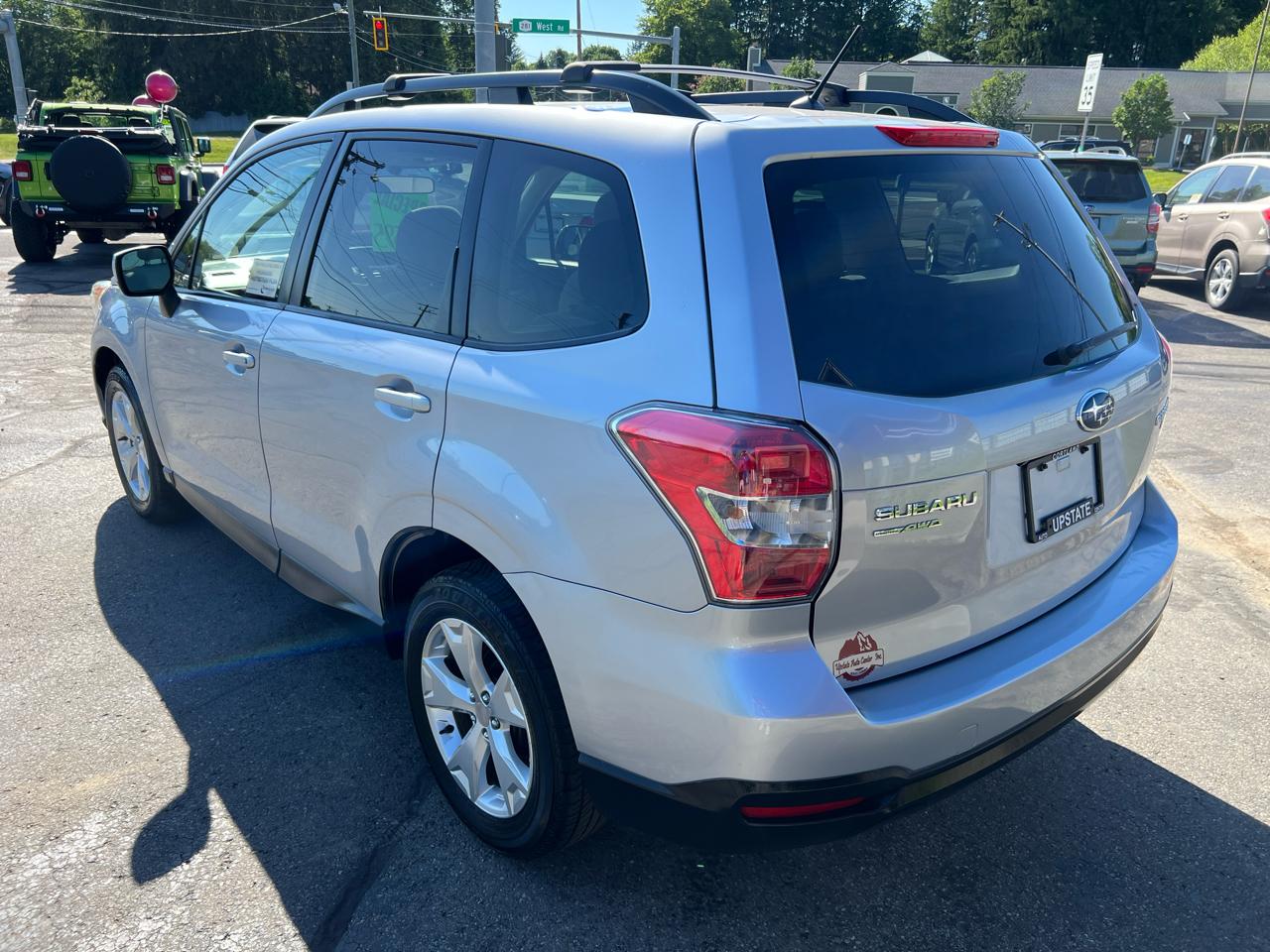 Subaru Forester 4dr CVT 2.5i Premium PZEV 2015