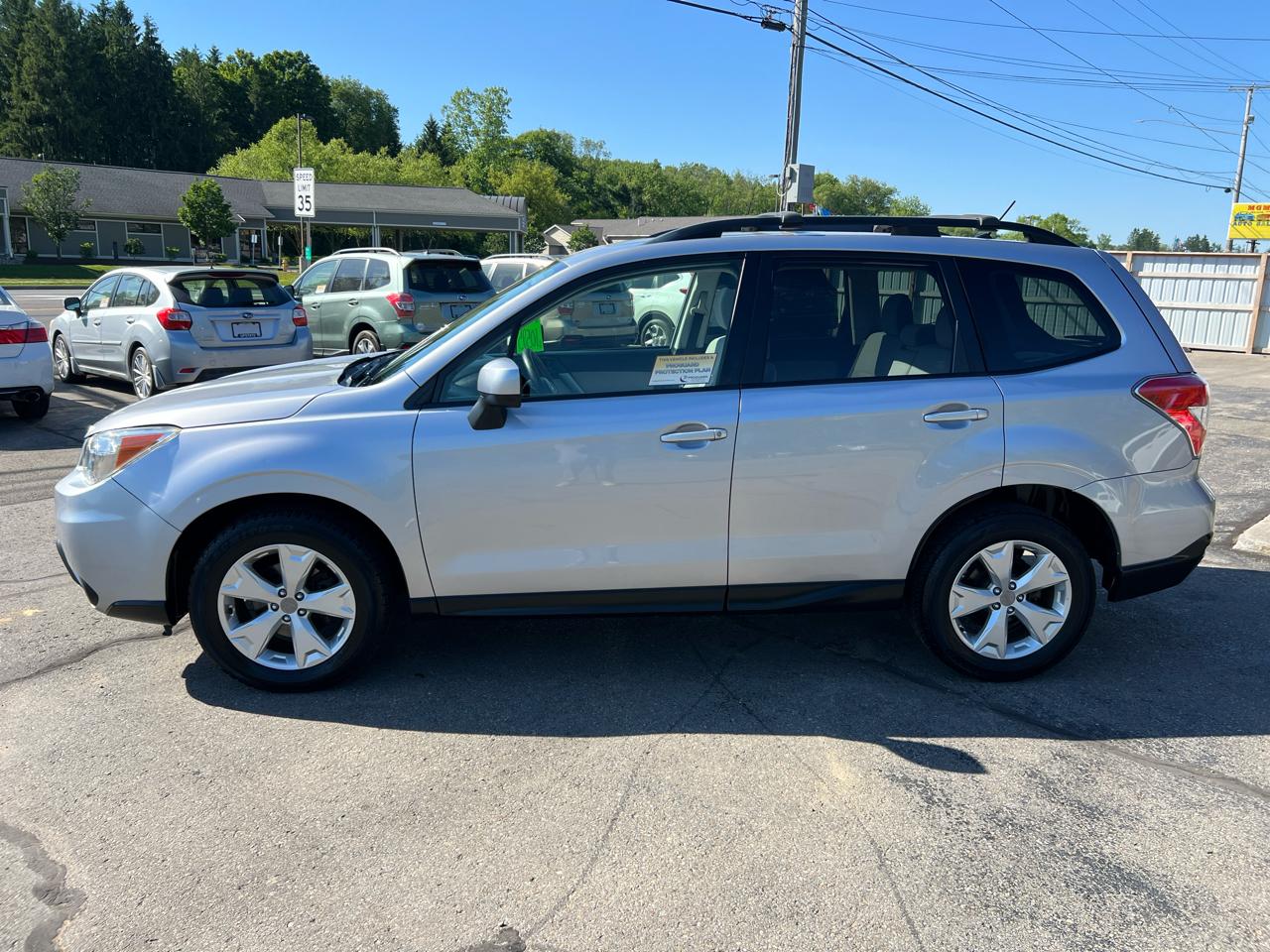 Subaru Forester 4dr CVT 2.5i Premium PZEV 2015
