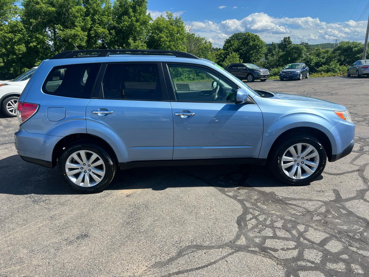 Subaru Forester 4dr Auto 2.5X Limited 2011