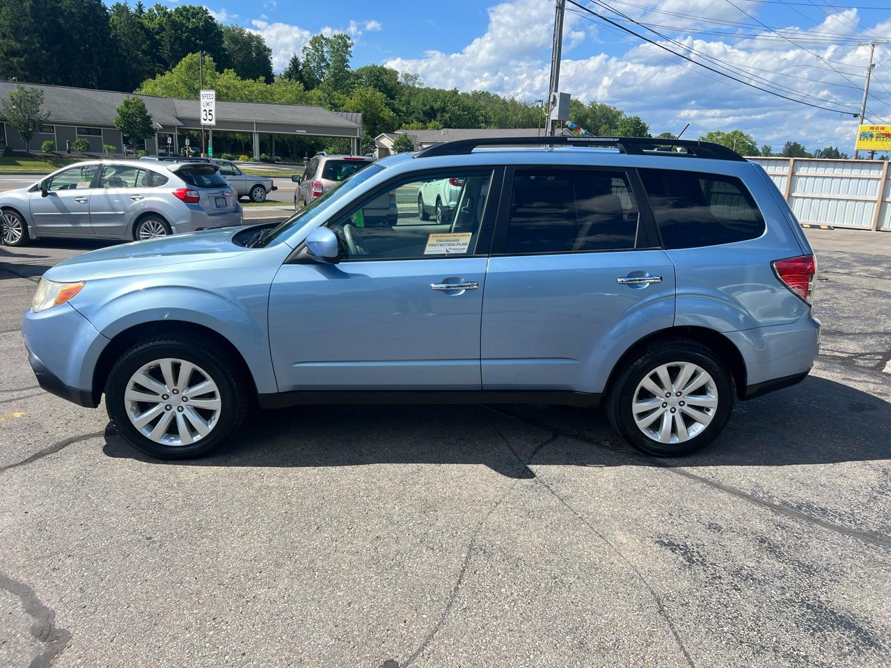 Subaru Forester 4dr Auto 2.5X Limited 2011