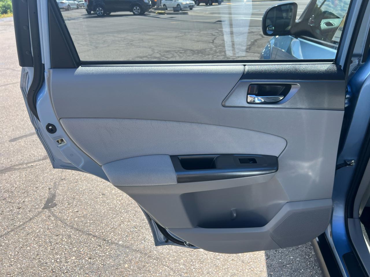 Subaru Forester 4dr Auto 2.5X Limited 2011