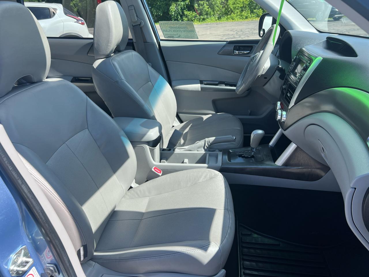 Subaru Forester 4dr Auto 2.5X Limited 2011