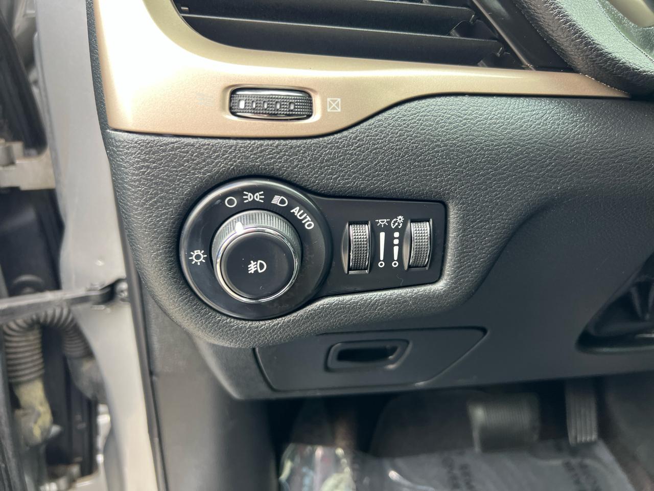 Jeep Cherokee 4WD 4dr Limited 2016