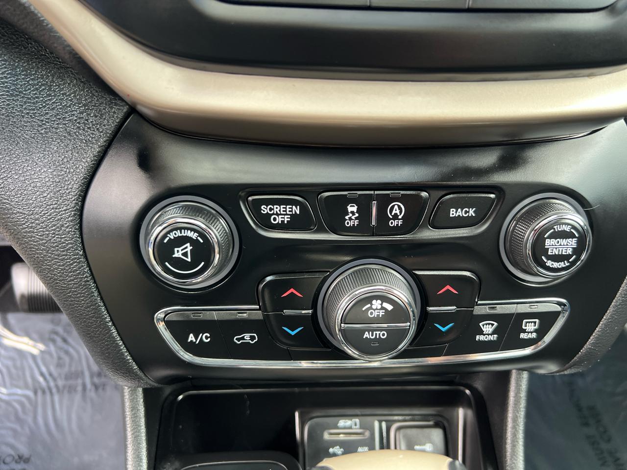 Jeep Cherokee 4WD 4dr Limited 2016