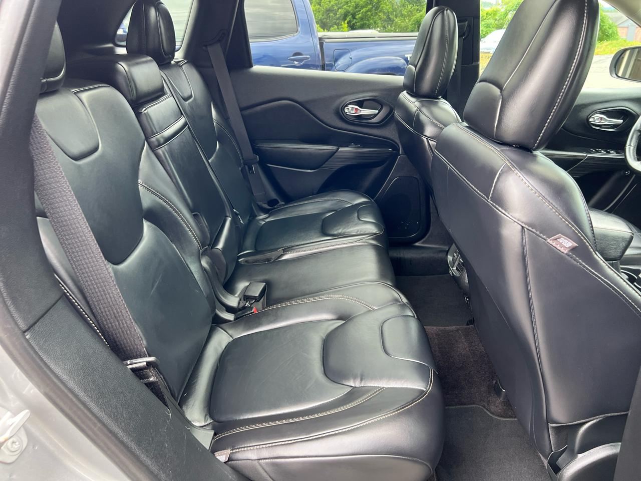 Jeep Cherokee 4WD 4dr Limited 2016