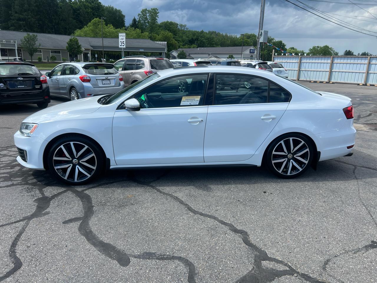 Volkswagen GLI 4dr Sdn DSG Autobahn w/Nav PZEV *Ltd Avail* 2013