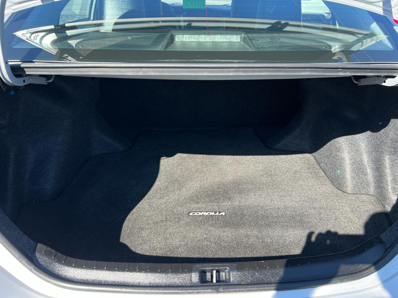 Toyota Corolla 4dr Sdn CVT LE Premium (Natl) 2014