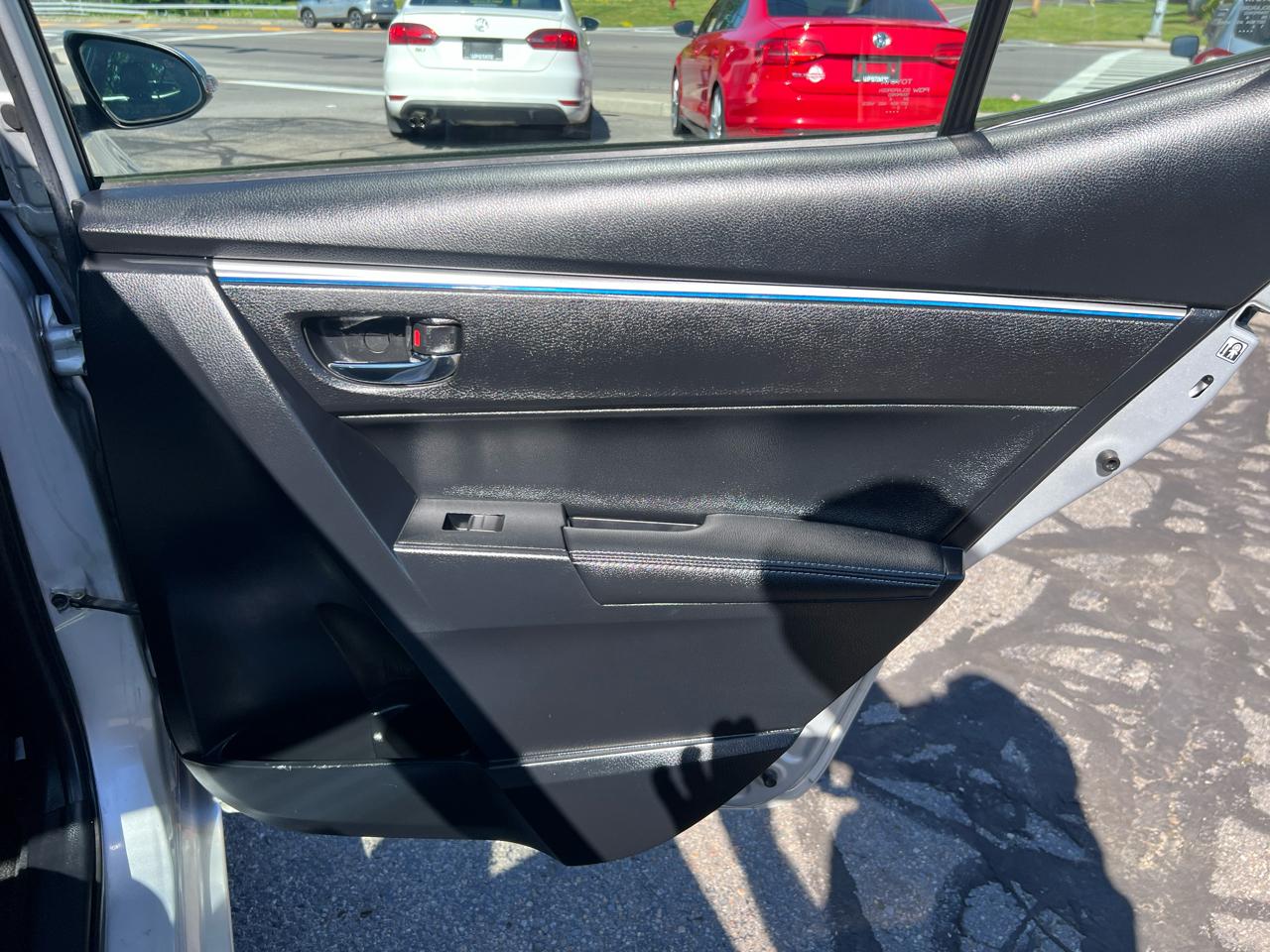 Toyota Corolla 4dr Sdn CVT LE Premium (Natl) 2014