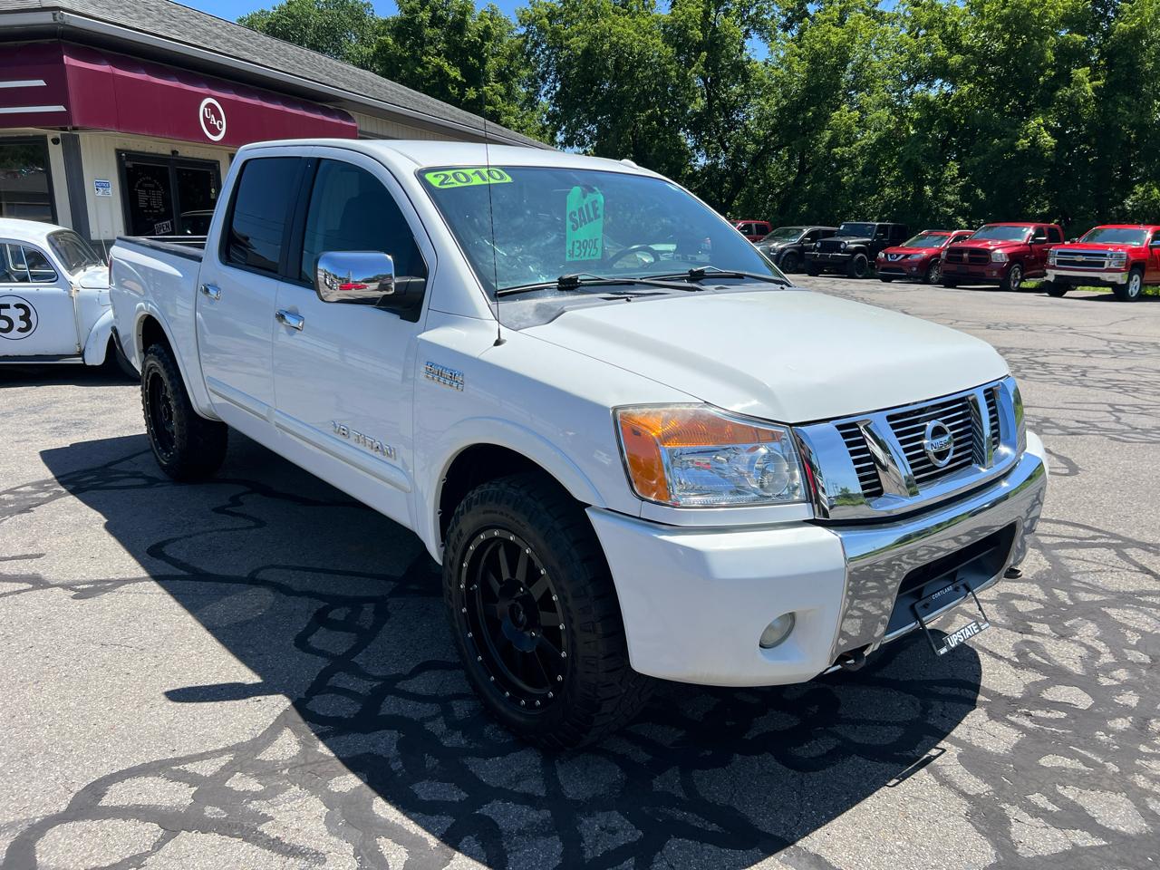 Nissan Titan 4WD Crew Cab SWB SL 2011