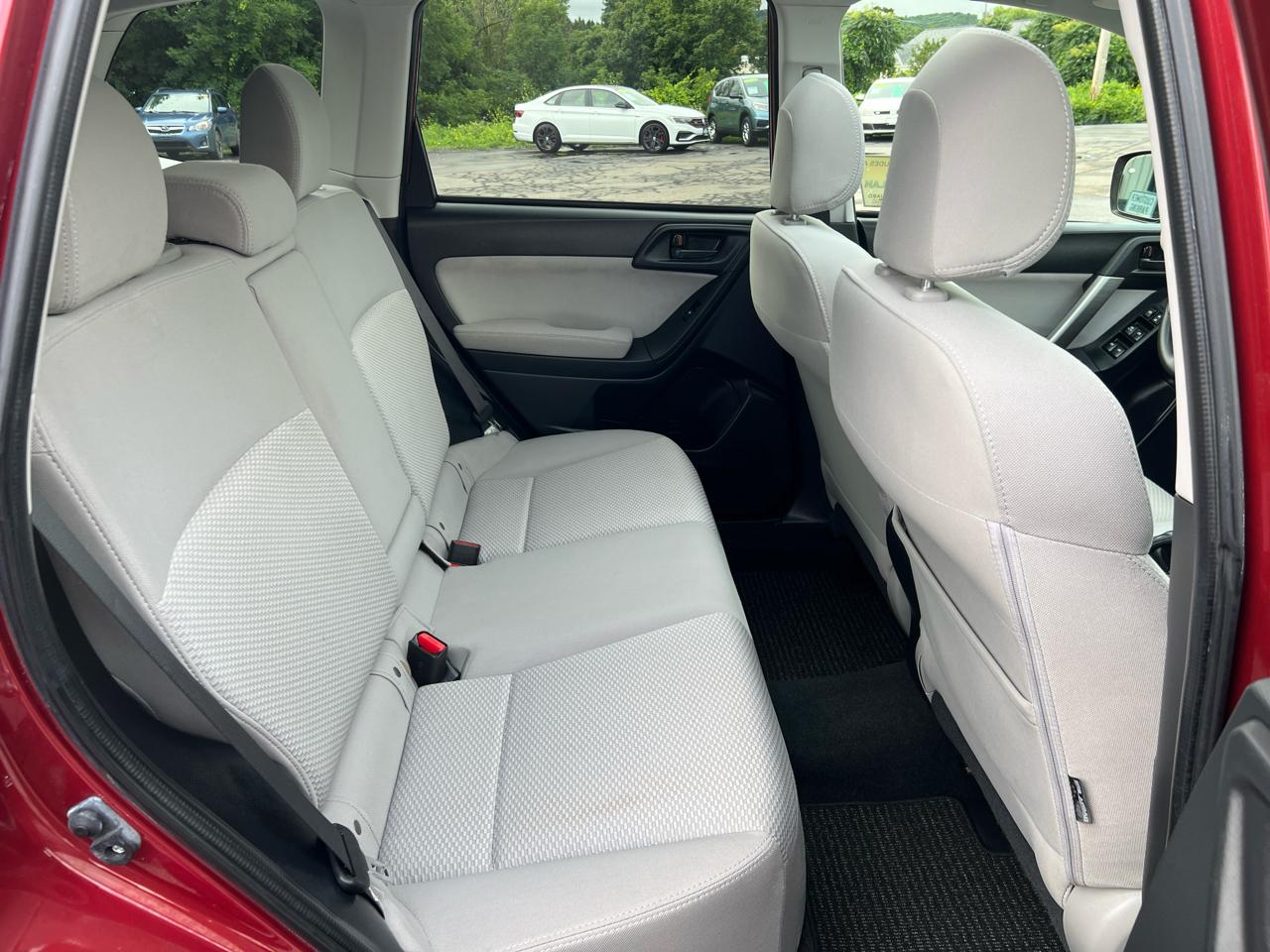 Subaru Forester 4dr CVT 2.5i Premium PZEV 2015