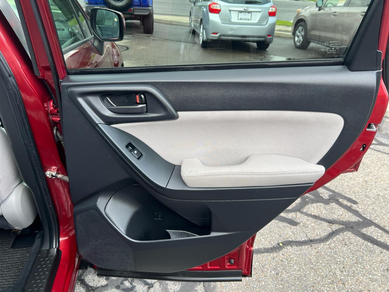 Subaru Forester 4dr CVT 2.5i Premium PZEV 2015