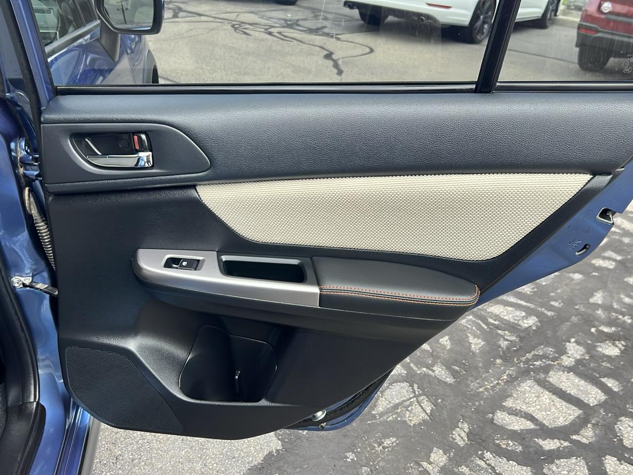 Subaru Crosstrek 5dr CVT 2.0i Premium 2016