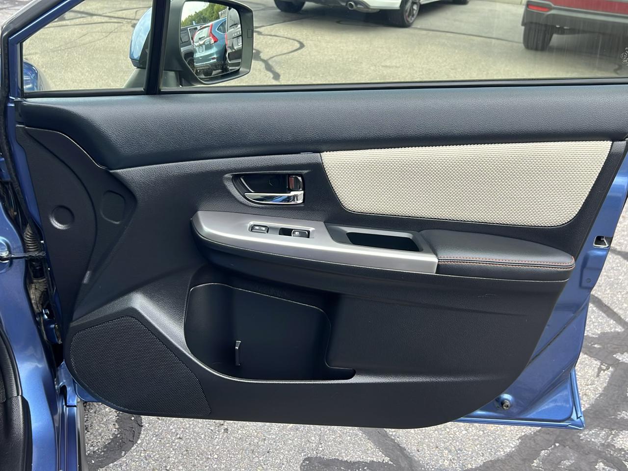 Subaru Crosstrek 5dr CVT 2.0i Premium 2016