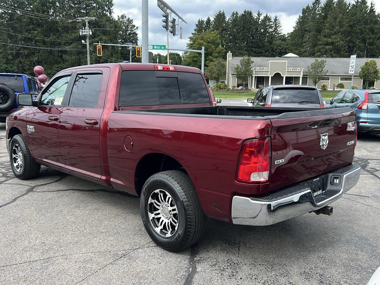 RAM 1500 Classic SLT 4x4 Crew Cab 6'4" Box 2019