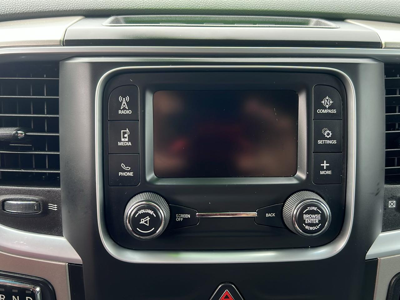 RAM 1500 Classic SLT 4x4 Crew Cab 6'4" Box 2019