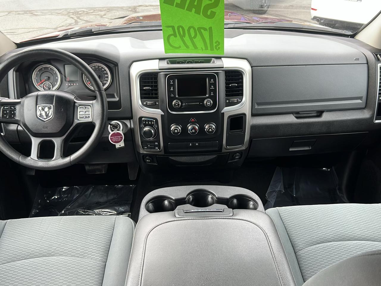RAM 1500 Classic SLT 4x4 Crew Cab 6'4" Box 2019