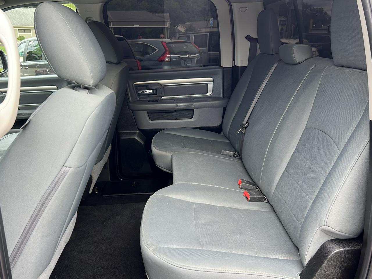 RAM 1500 Classic SLT 4x4 Crew Cab 6'4" Box 2019