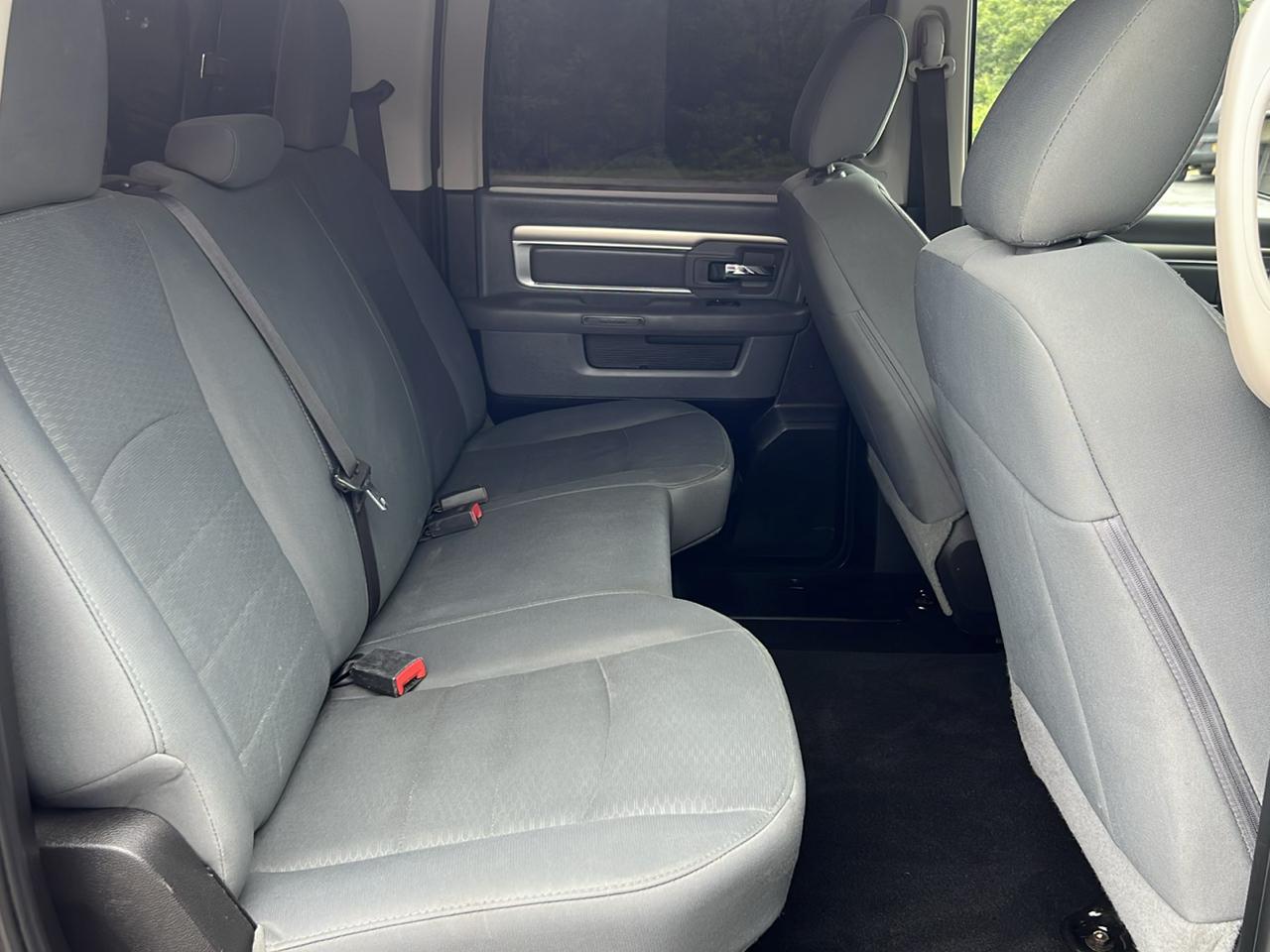 RAM 1500 Classic SLT 4x4 Crew Cab 6'4" Box 2019