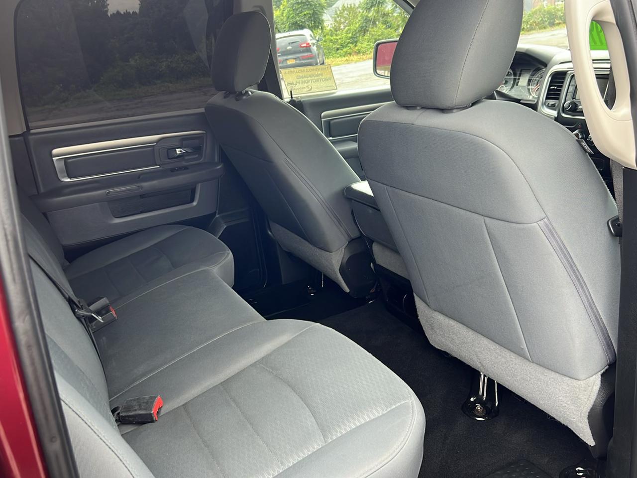 RAM 1500 Classic SLT 4x4 Crew Cab 6'4" Box 2019