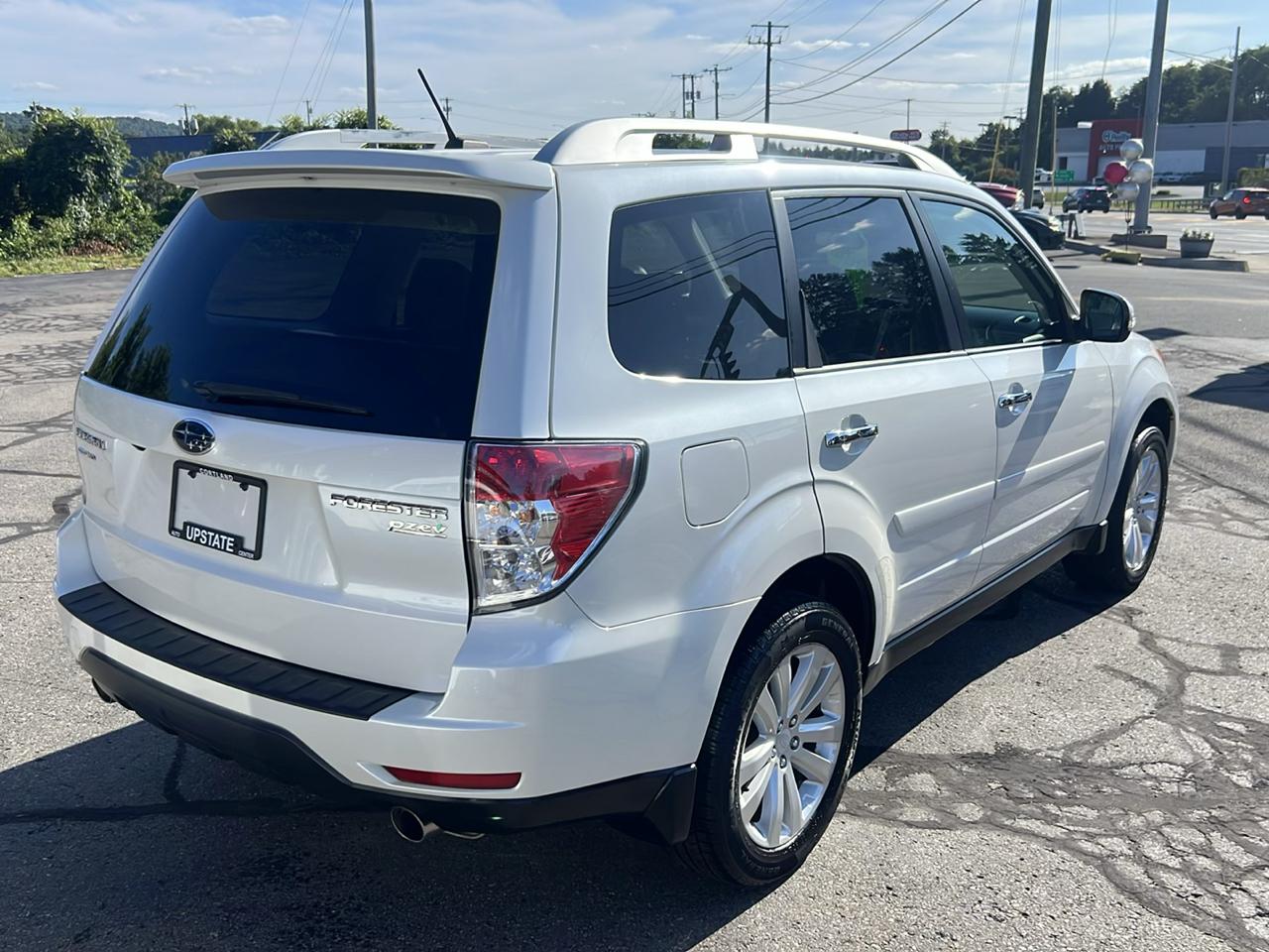 Subaru Forester 4dr Auto 2.5X Touring 2011