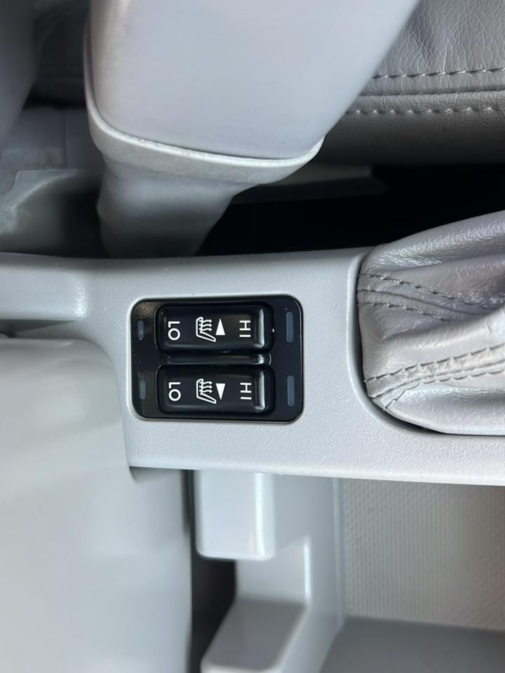 Subaru Forester 4dr Auto 2.5X Touring 2011