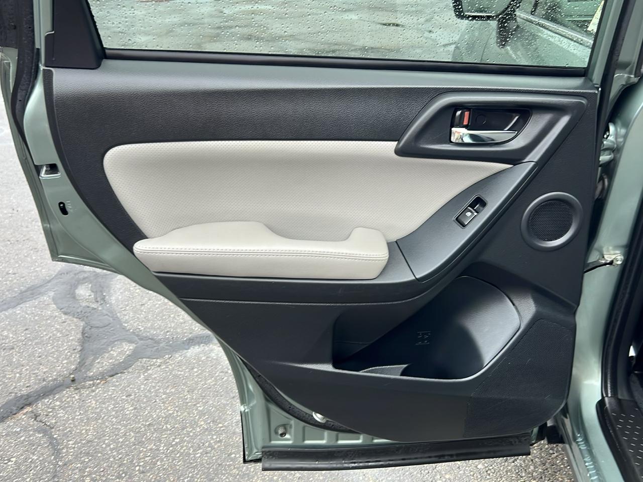 Subaru Forester 2.5i Limited CVT 2018