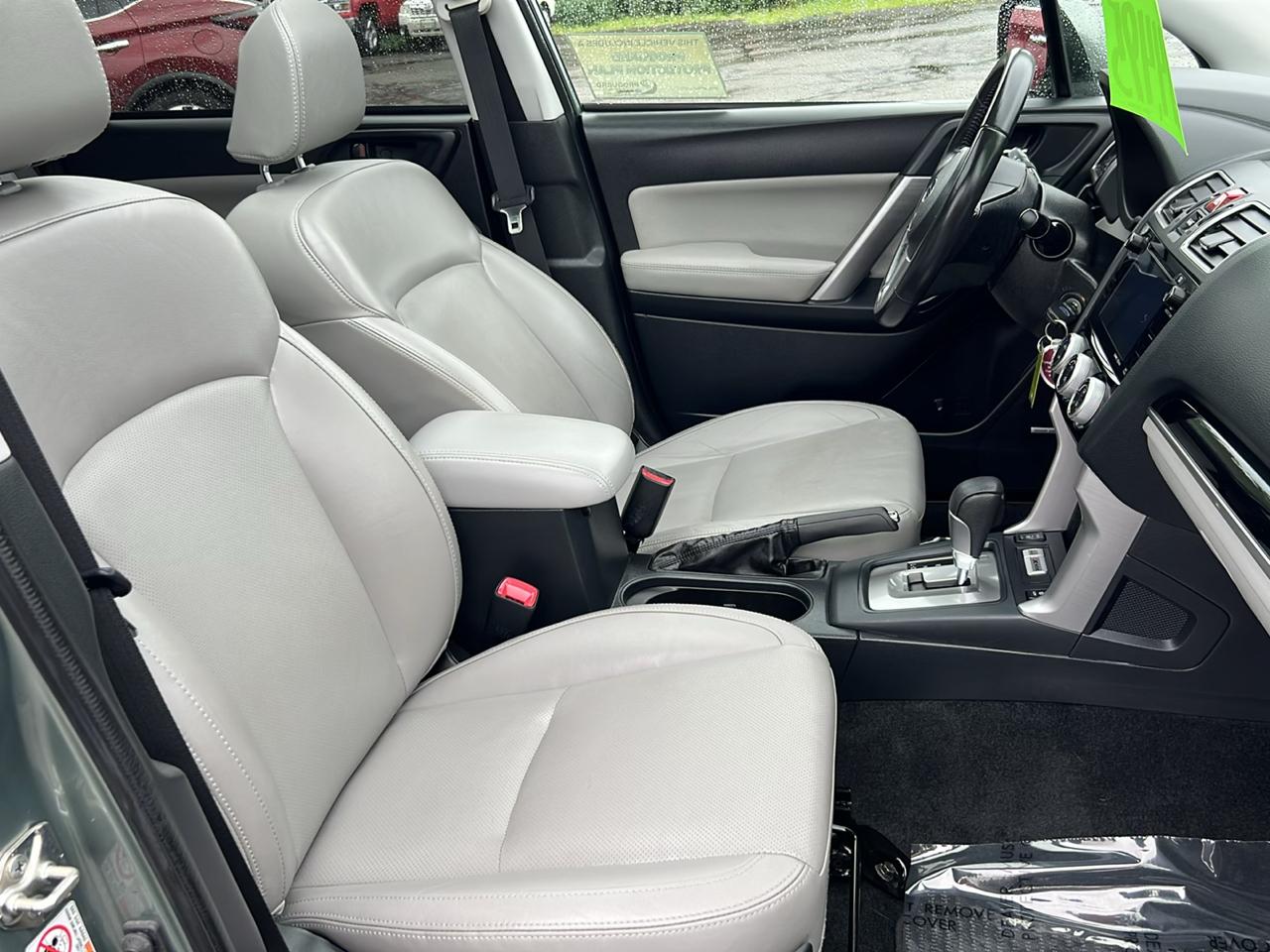 Subaru Forester 2.5i Limited CVT 2018