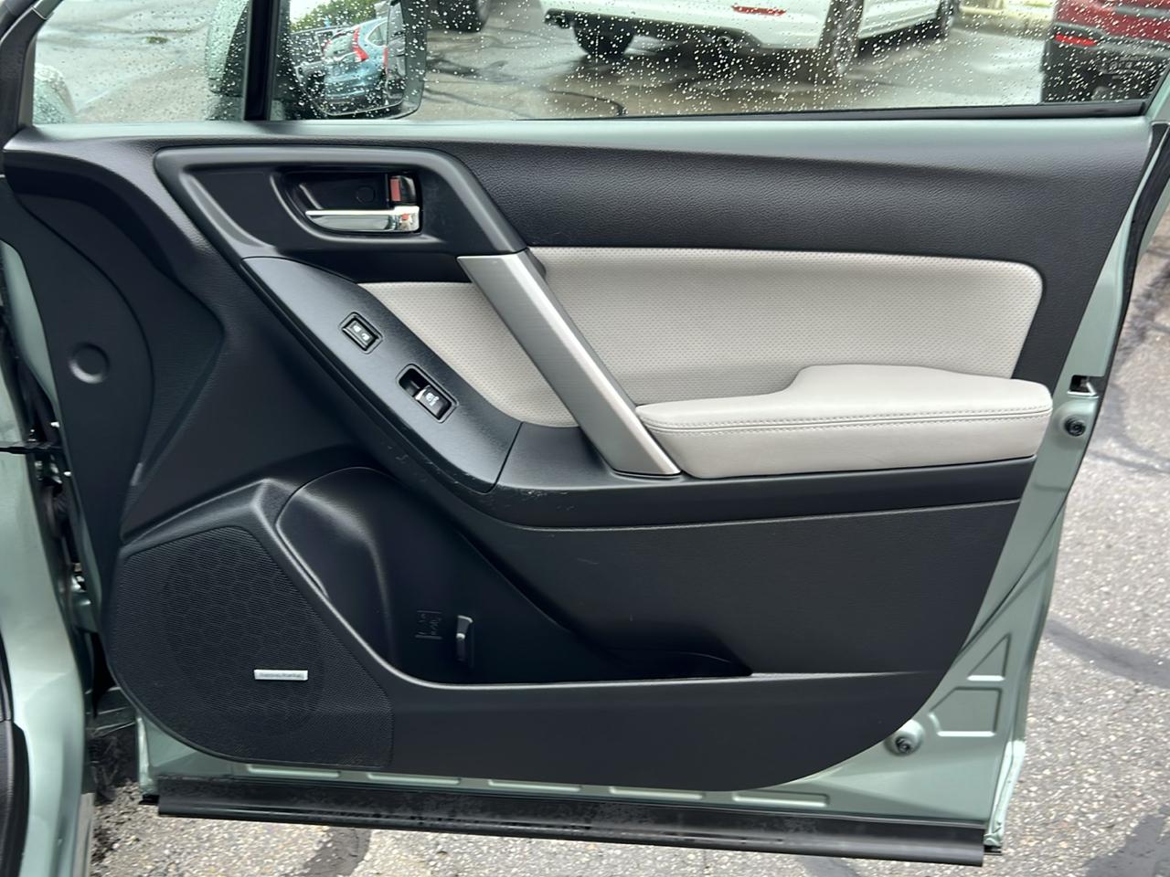 Subaru Forester 2.5i Limited CVT 2018