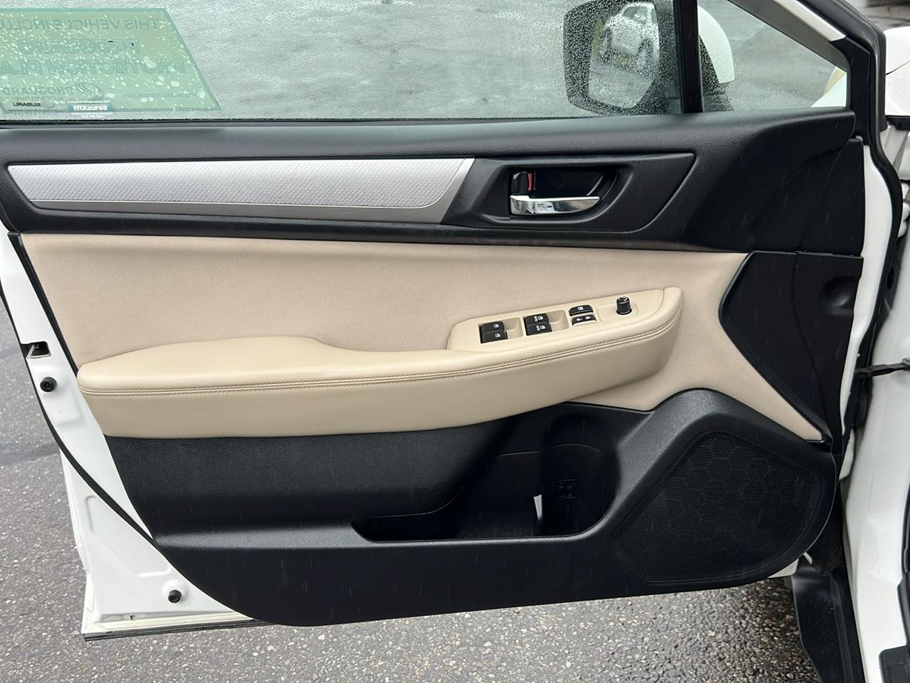 Subaru Outback 4dr Wgn 2.5i Premium PZEV 2016