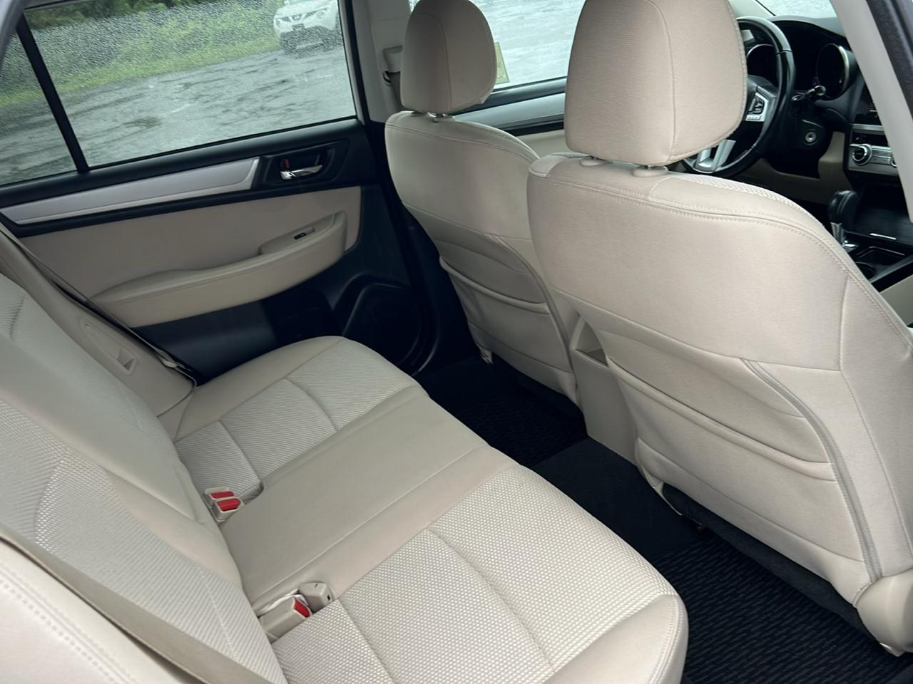 Subaru Outback 4dr Wgn 2.5i Premium PZEV 2016