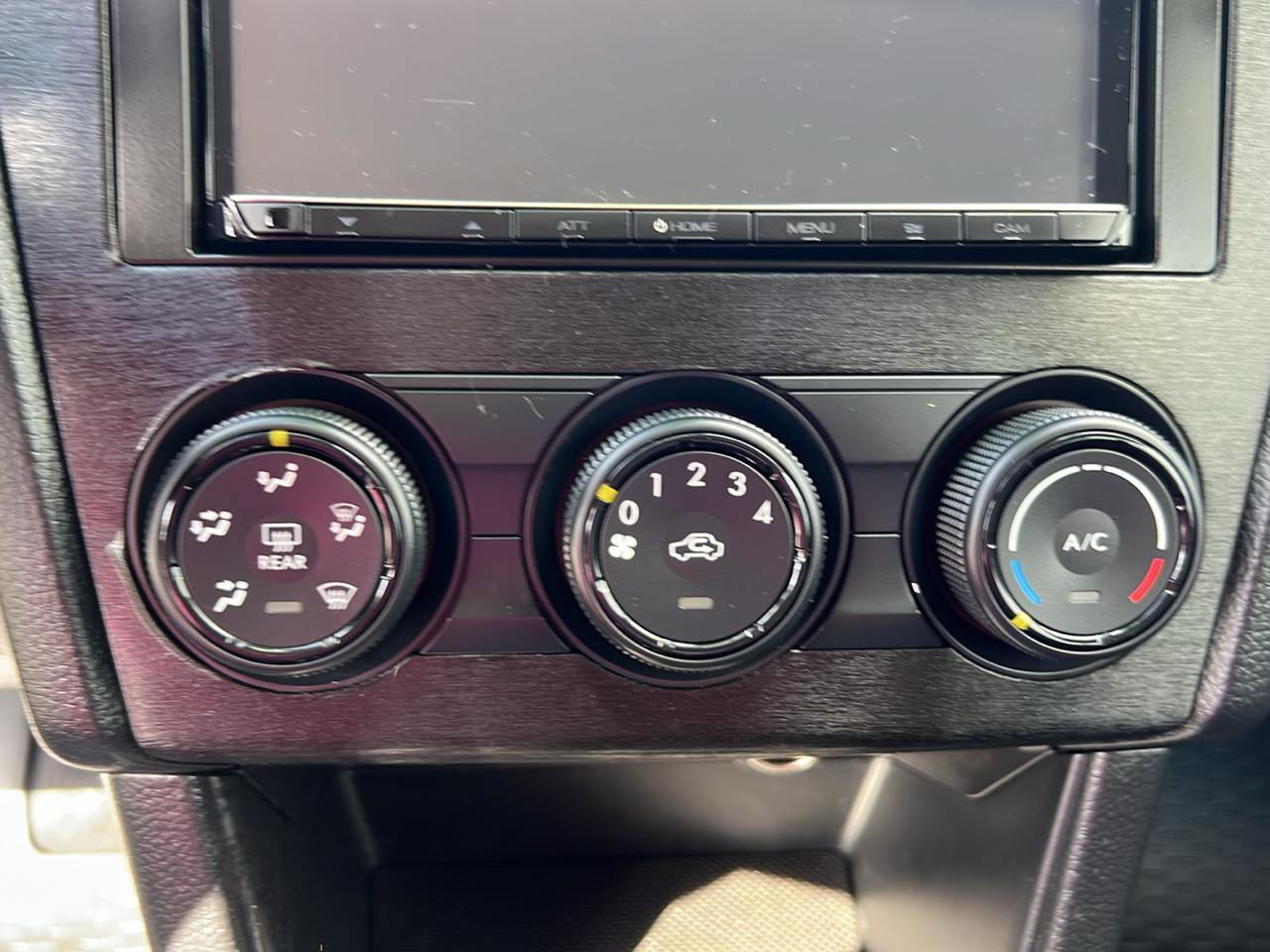 Subaru Impreza Sedan 4dr Man 2.0i 2014