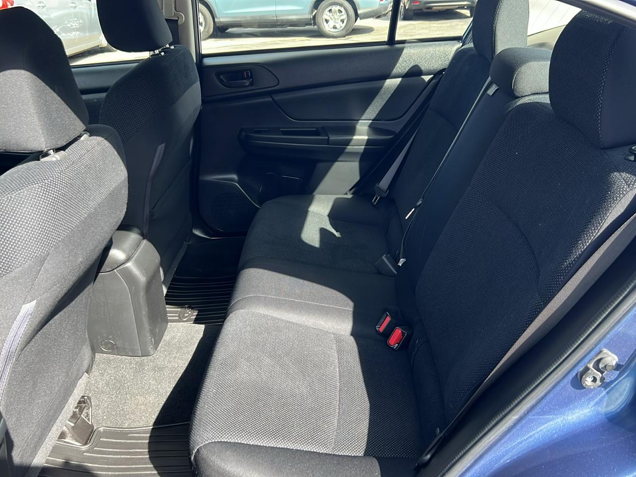 Subaru Impreza Sedan 4dr Man 2.0i 2014