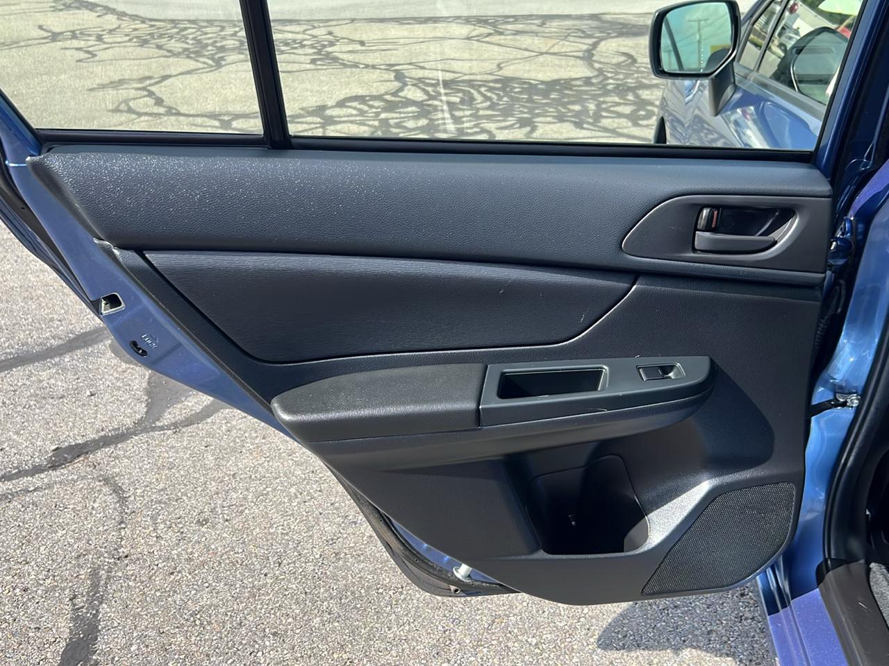 Subaru Impreza Sedan 4dr Man 2.0i 2014