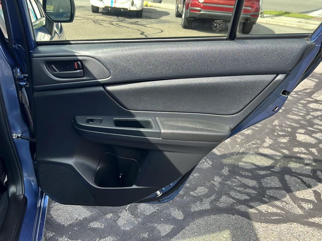 Subaru Impreza Sedan 4dr Man 2.0i 2014